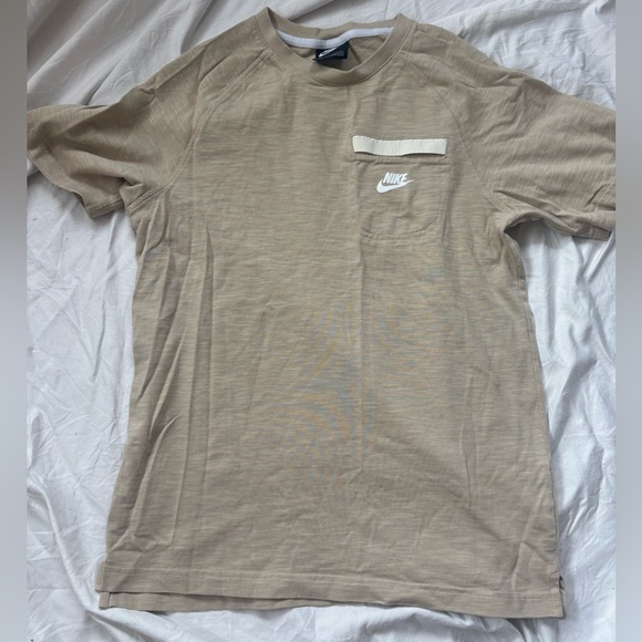 Nike Other - Nike Men's Beige Short Sleeve Tee